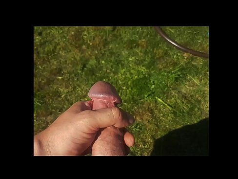 ❤️ Bidh hottie a 'faighinn a pussy pinc fucked agus cums le squirt ann an gàrradh samhraidh ️❌  Super porn  aig gd.mysexpics.ru ❌